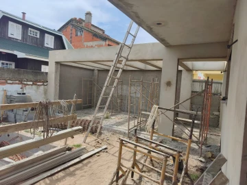Moradia T4 para Venda em Fernao Ferro