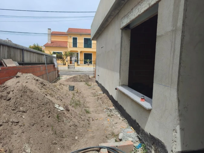 Moradia T4 para Venda em Fernao Ferro Foto 22