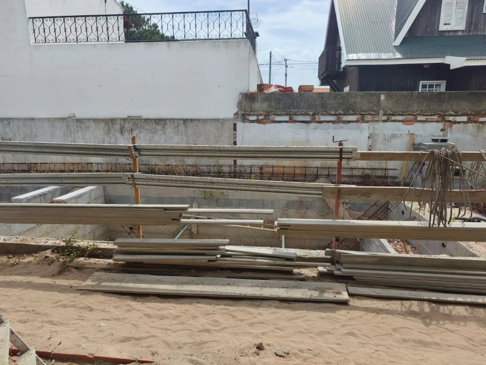 Moradia T4 para Venda em Fernao Ferro Foto 24
