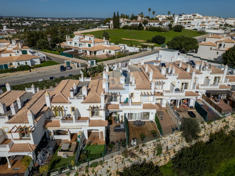 Moradia T2 para Venda em Albufeira e Olhos de Água Foto 25