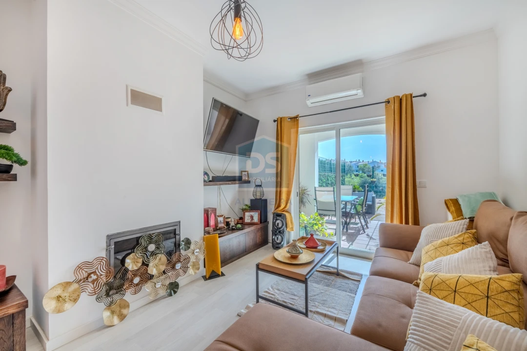 Moradia T2 para Venda em Albufeira e Olhos de Água Foto 9