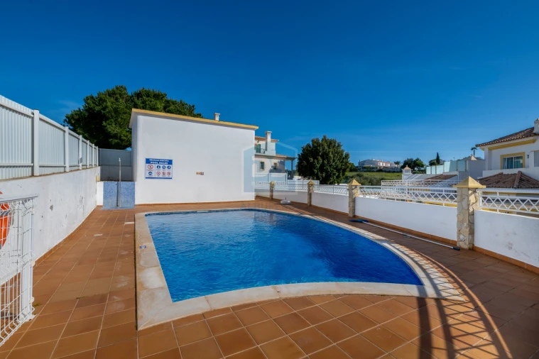 Moradia T2 para Venda em Albufeira e Olhos de Água Foto 41