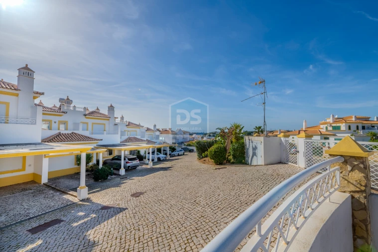 Moradia T2 para Venda em Albufeira e Olhos de Água Foto 43