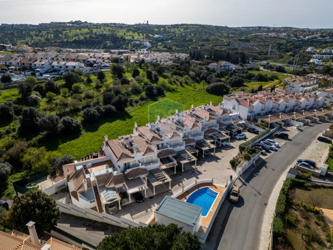 Moradia T2 para Venda em Albufeira e Olhos de Água Foto 28