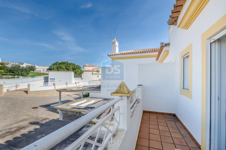Moradia T2 para Venda em Albufeira e Olhos de Água Foto 19
