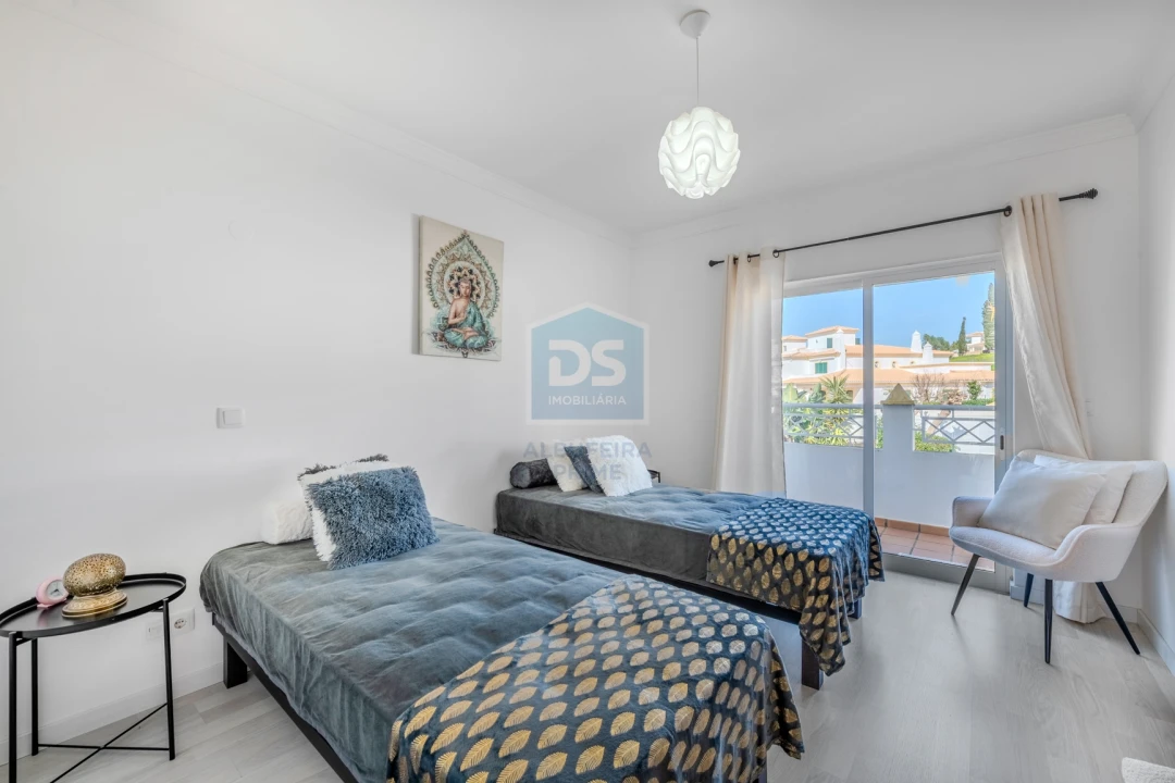 Moradia T2 para Venda em Albufeira e Olhos de Água Foto 16