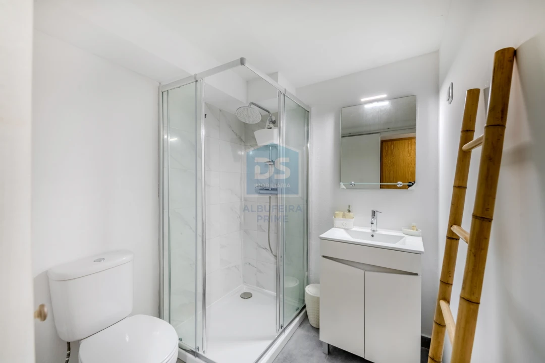 Moradia T2 para Venda em Albufeira e Olhos de Água Foto 32