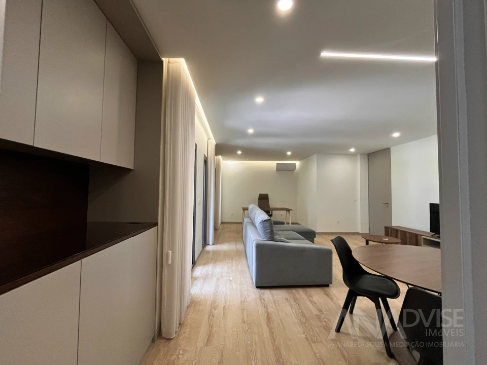 Apartamento T2 para Arrendamento em Viseu Foto 6