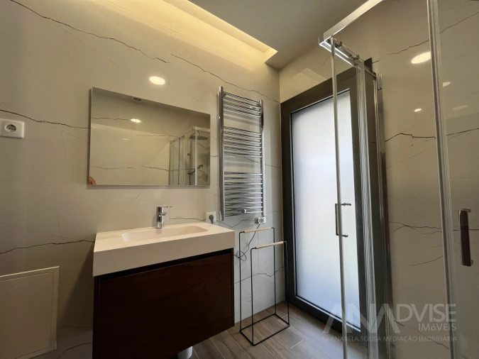 Apartamento T2 para Arrendamento em Viseu Foto 27