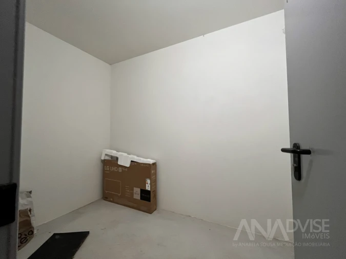 Apartamento T2 para Arrendamento em Viseu Foto 34
