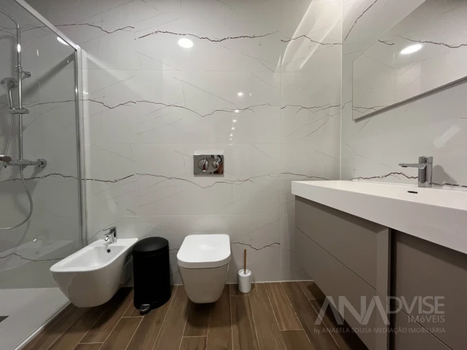 Apartamento T2 para Arrendamento em Viseu Foto 30