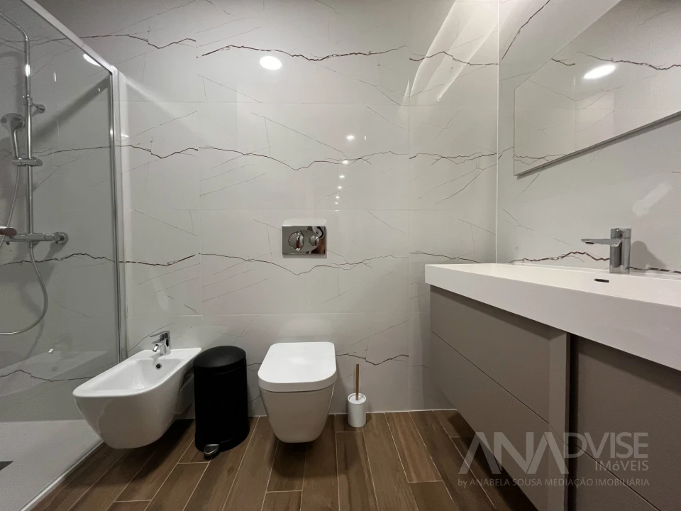 Apartamento T2 para Arrendamento em Viseu Foto 30