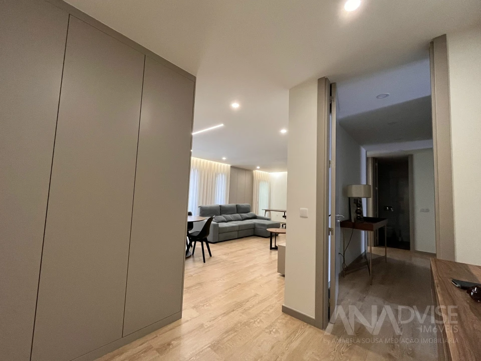 Apartamento T2 para Arrendamento em Viseu Foto 3