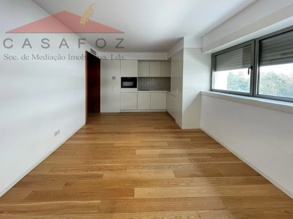 Apartamento T1 para Arrendamento em Aldoar, Foz do Douro e Nevogilde Foto 3