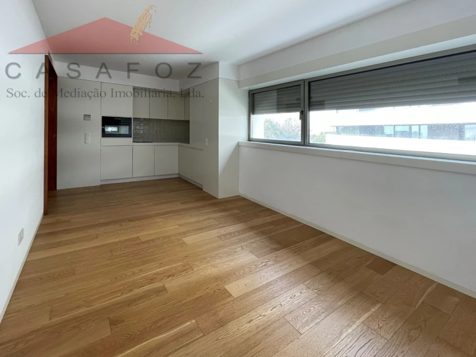Apartamento T1 para Arrendamento em Aldoar, Foz do Douro e Nevogilde Foto 1