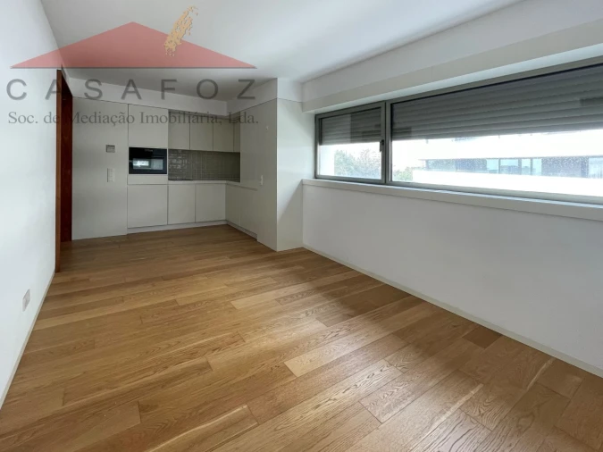 Apartamento T1 para Arrendamento em Aldoar, Foz do Douro e Nevogilde Foto 1