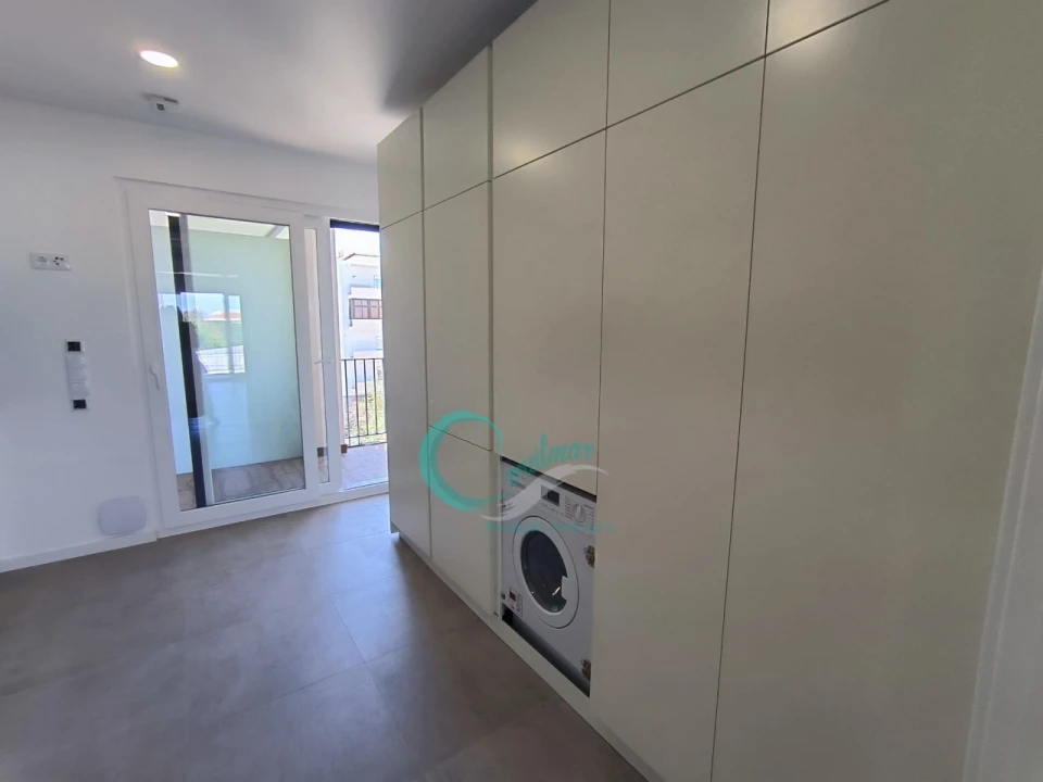 Apartamento T3 para Venda em Almada, Cova da Piedade, Pragal e Cacilhas Foto 7