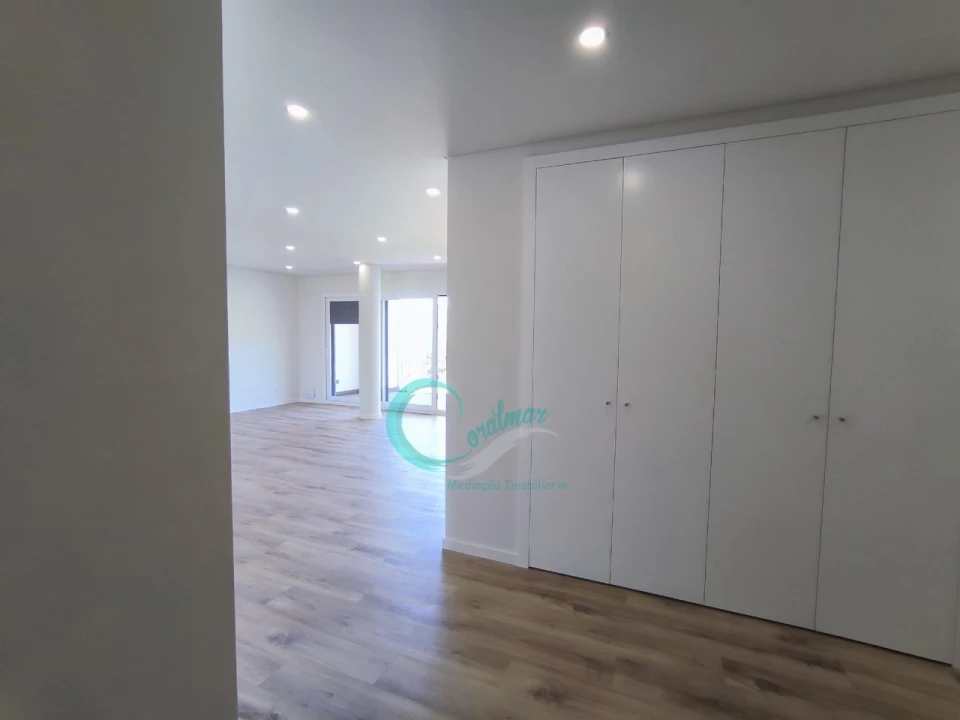 Apartamento T3 para Venda em Almada, Cova da Piedade, Pragal e Cacilhas Foto 13