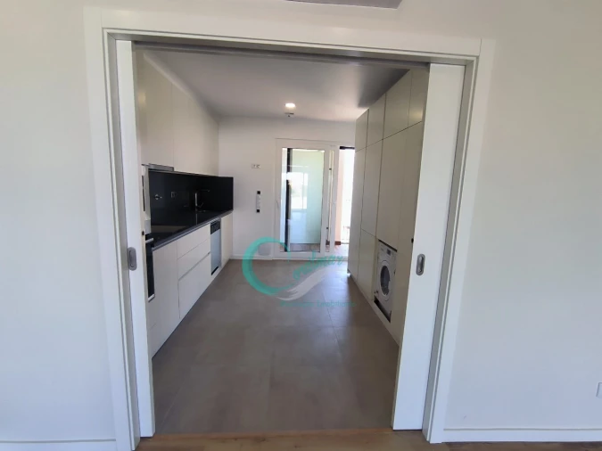 Apartamento T3 para Venda em Almada, Cova da Piedade, Pragal e Cacilhas Foto 10