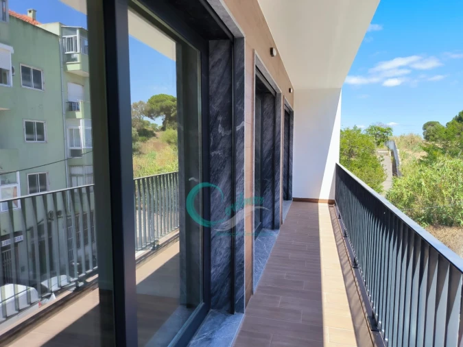Apartamento T3 para Venda em Almada, Cova da Piedade, Pragal e Cacilhas Foto 27