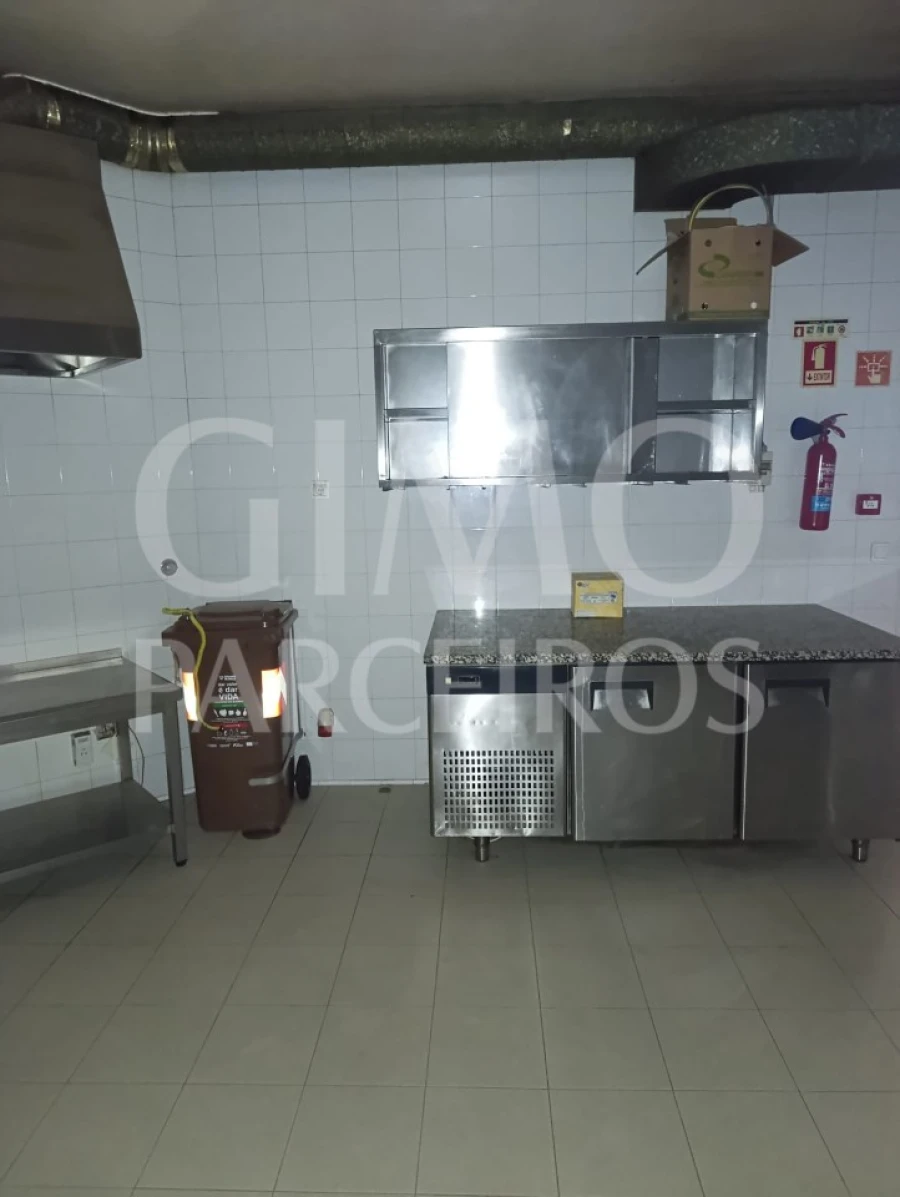 Negócio para Arrendamento em Oiã Foto 6