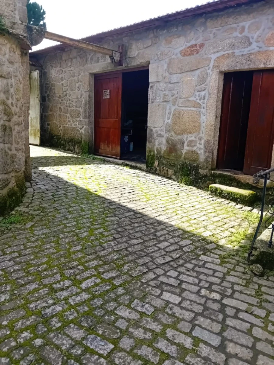 Quinta T6 para Venda em Gondifelos, Cavalões e Outiz Foto 12