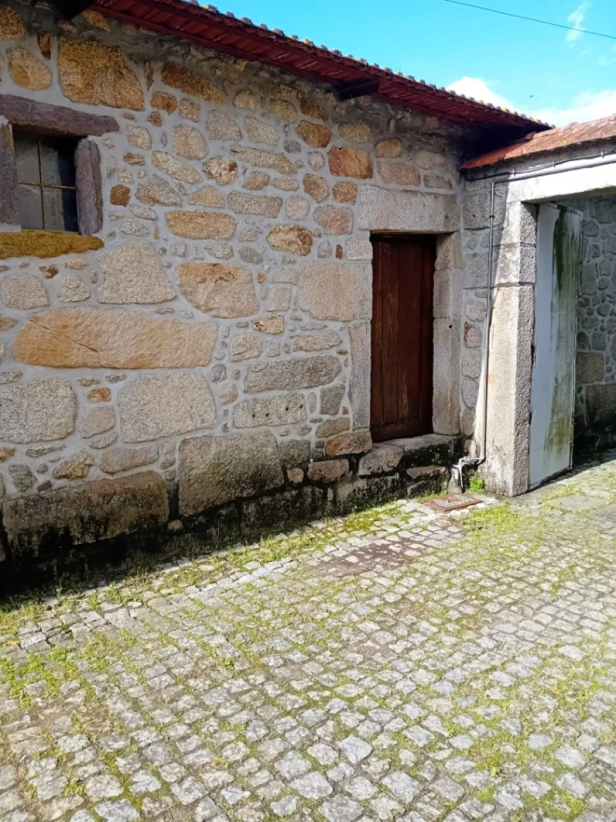 Quinta T6 para Venda em Gondifelos, Cavalões e Outiz Foto 14