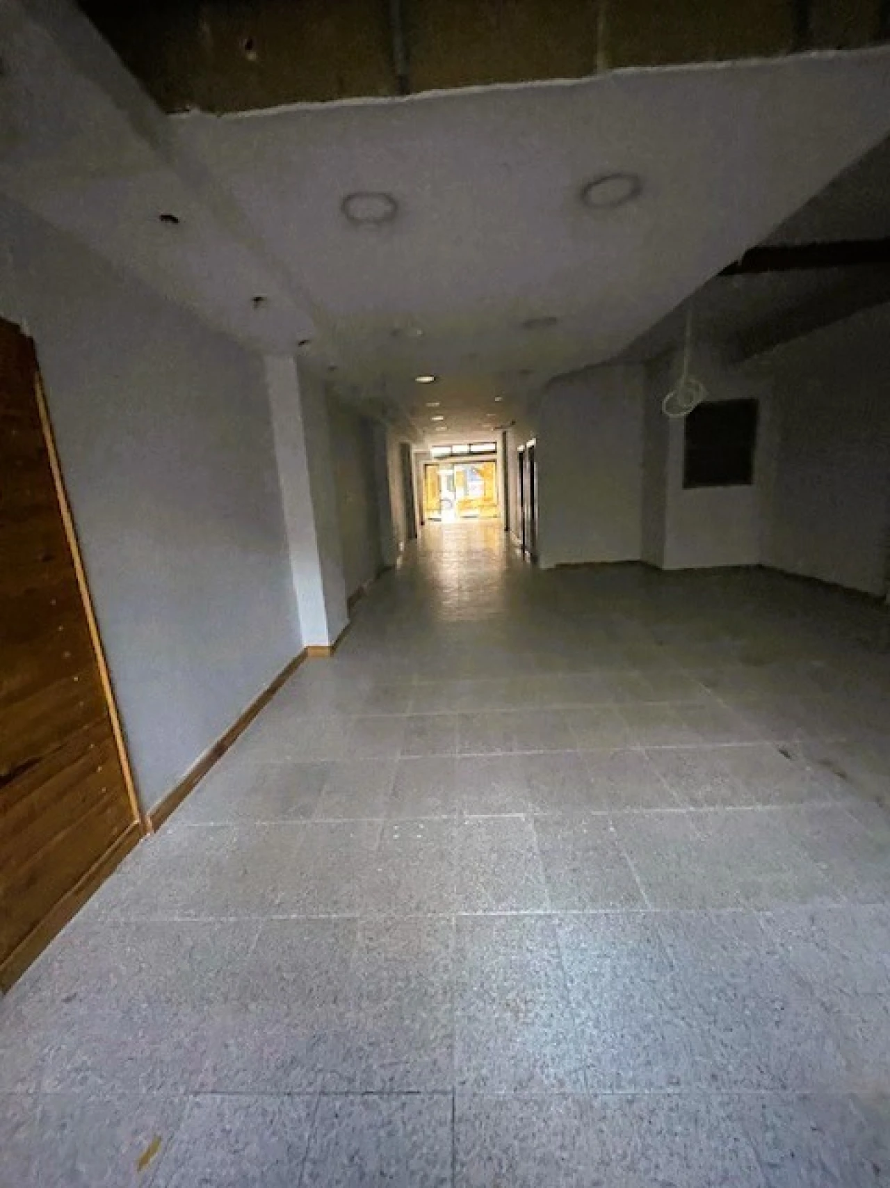 Loja para Arrendamento em Cedofeita, Santo Ildefonso, Sé, Miragaia, São Nicolau e Vitória Foto 3