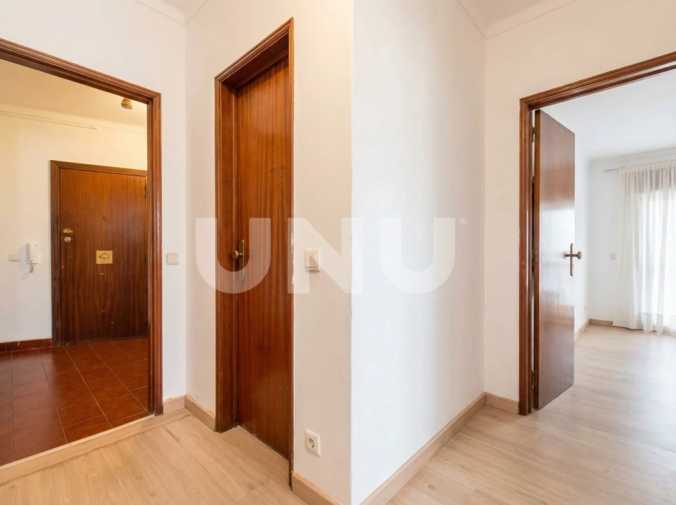 Apartamento T3 para Venda em Carregado e Cadafais Foto 12