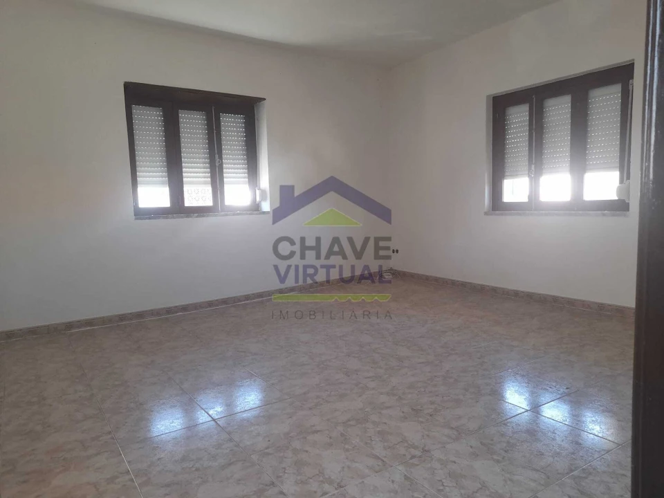 Moradia T4 para Venda em Bombarral e Vale Covo Foto 6