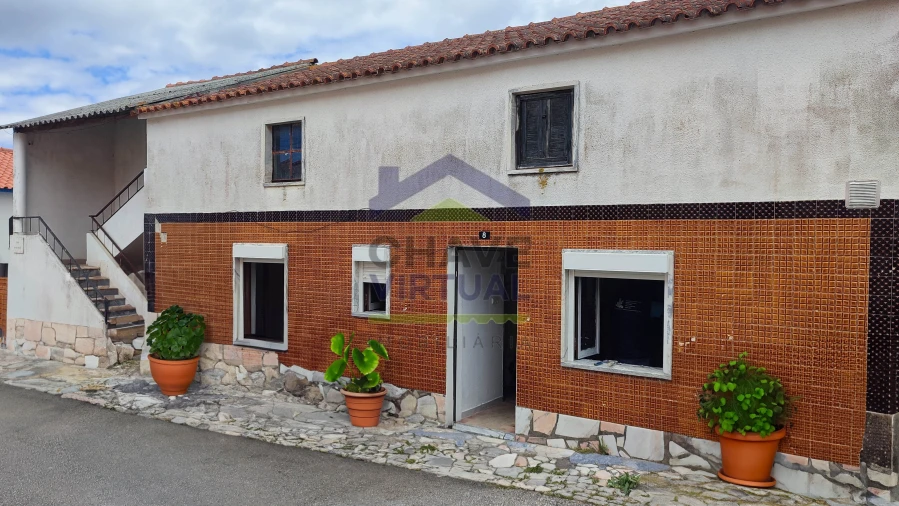Moradia T4 para Venda em Bombarral e Vale Covo Foto 1