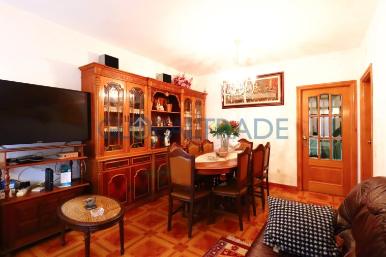 Moradia T3 para Venda em Melres e Medas Foto 1