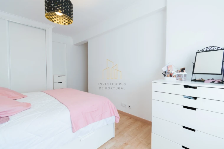 Apartamento T3 para Venda em Agualva e Mira-Sintra Foto 13