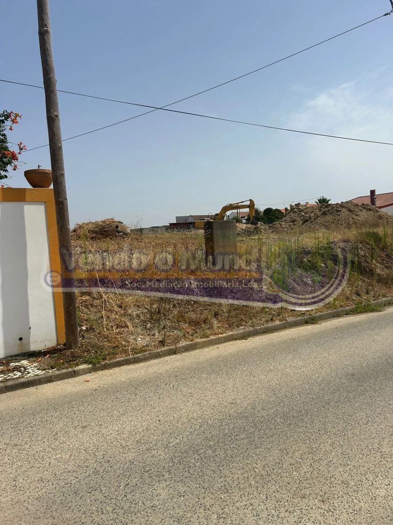 Terreno para Venda em Barrosa Foto 2