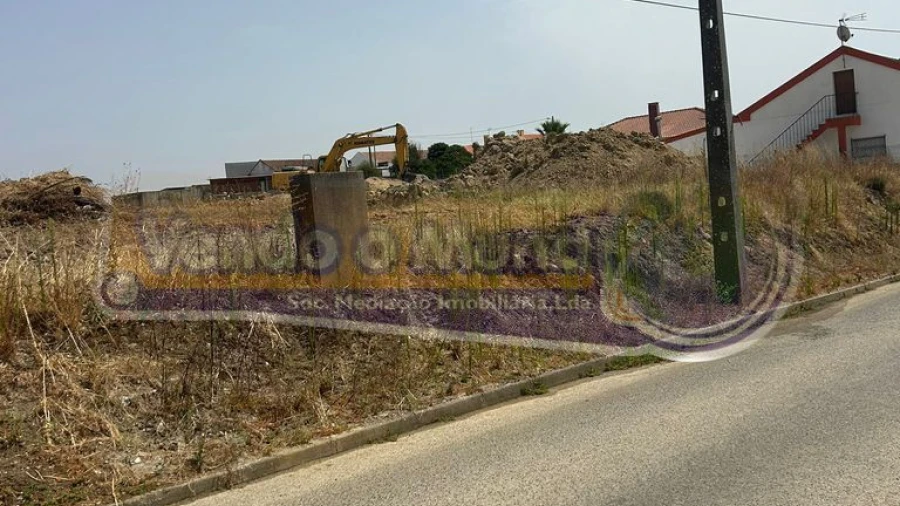 Terreno para Venda em Barrosa