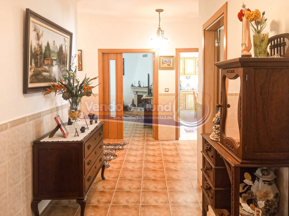 Moradia T3 para Venda em Branca Foto 4