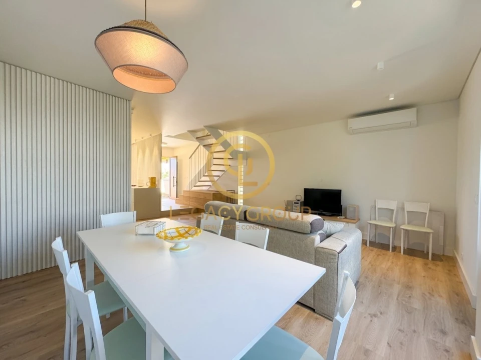 Apartamento T3 para Venda em Quarteira Foto 6