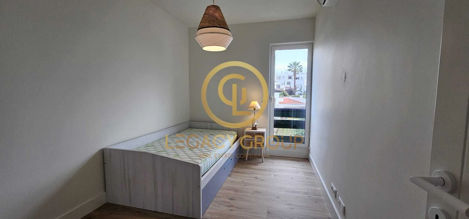 Apartamento T3 para Venda em Quarteira Foto 16