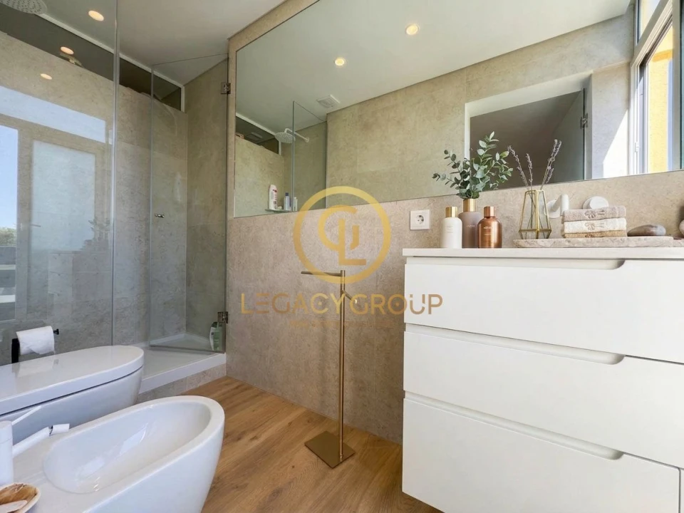 Apartamento T3 para Venda em Quarteira Foto 19