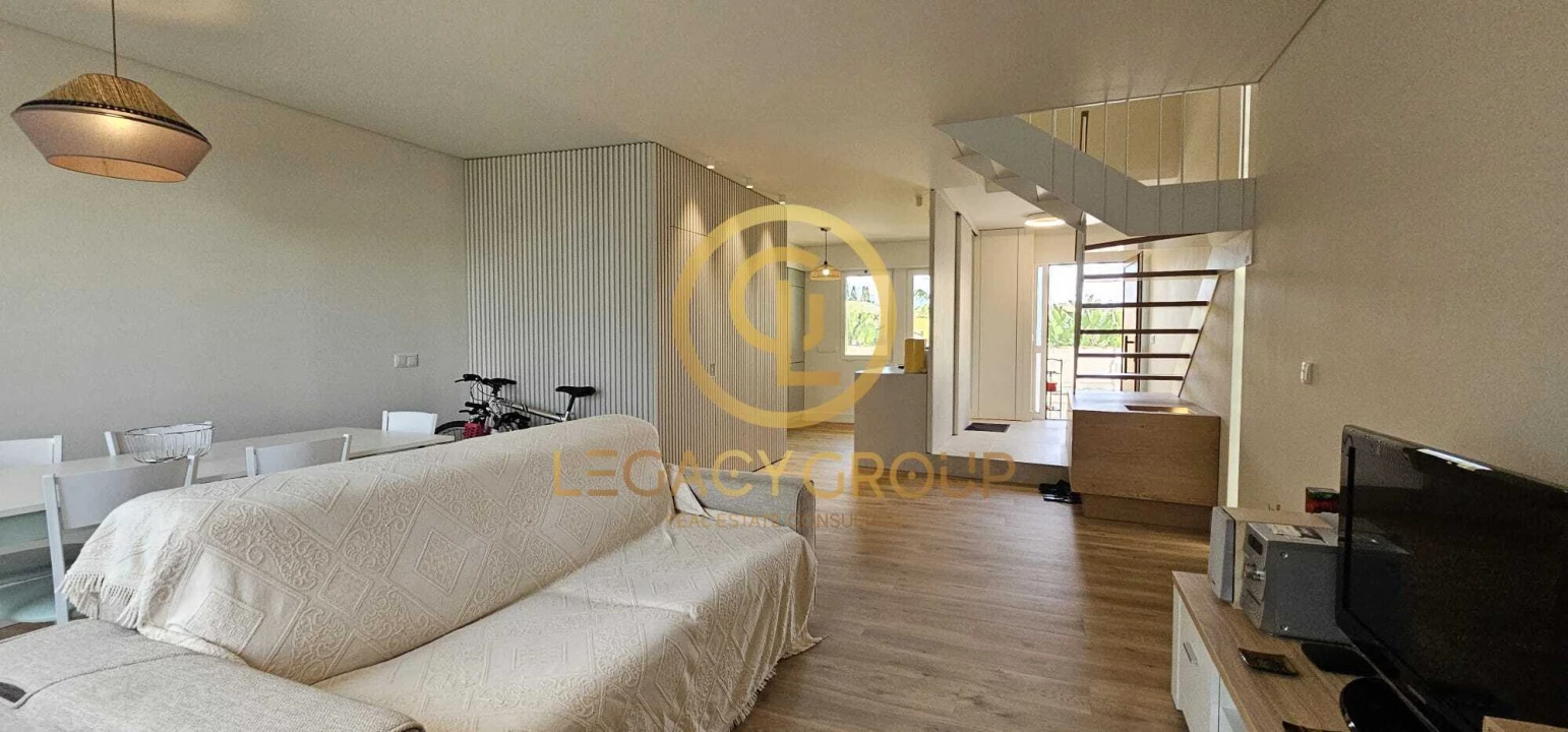 Apartamento T3 para Venda em Quarteira Foto 3