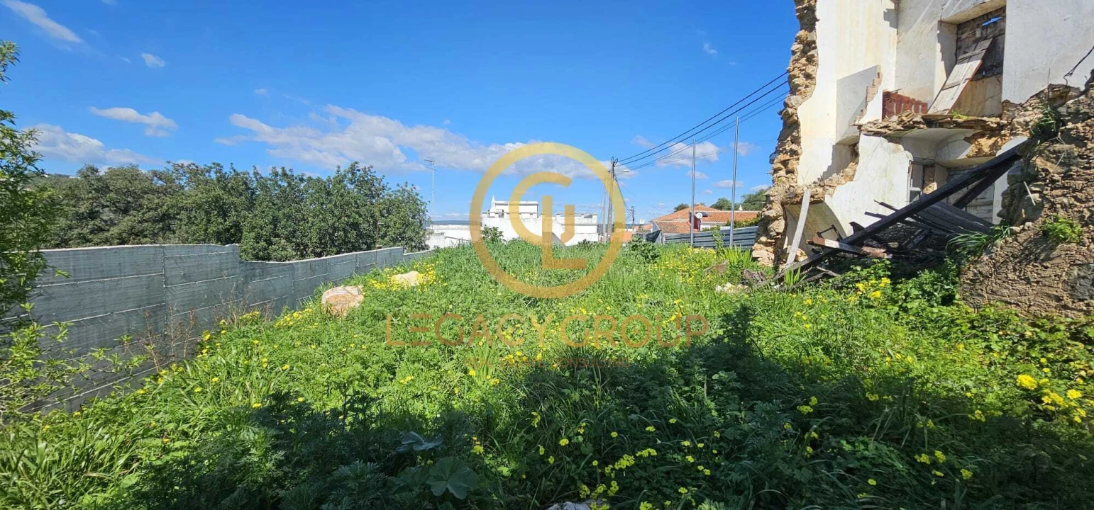 Moradia T3 para Venda em Loule (São Sebastião) Foto 18