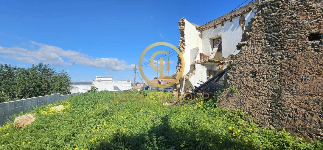 Moradia T3 para Venda em Loule (São Sebastião) Foto 17