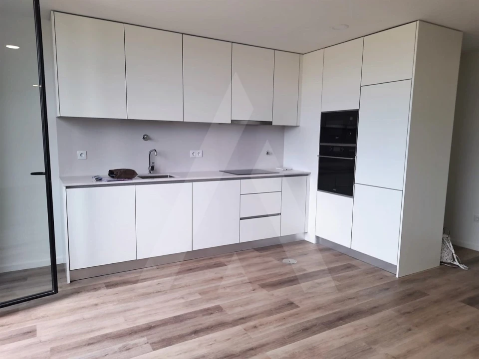 Apartamento T1 para Arrendamento em Glória e Vera Cruz Foto 1