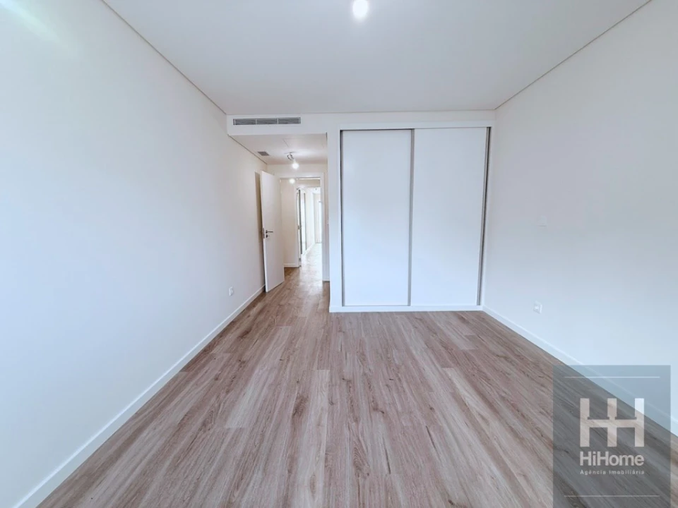 Apartamento T3 para Venda em Funchal (Se) Foto 17