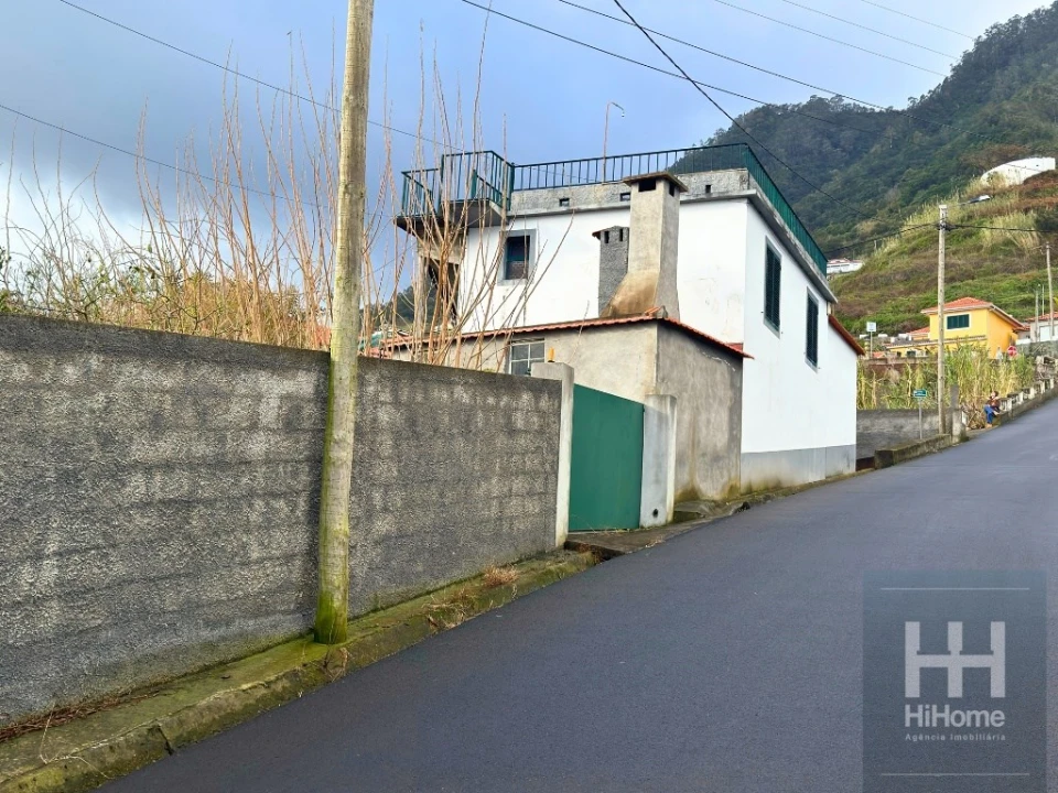 Moradia T2 para Venda em Faial Foto 5
