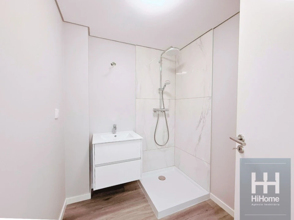 Apartamento T3 para Venda em Funchal (Se) Foto 17