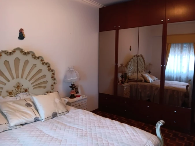 Apartamento T2 para Venda em Agualva e Mira-Sintra Foto 4