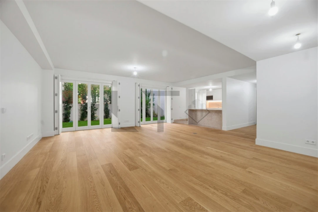Apartamento T3 para Venda em Santo António Foto 4