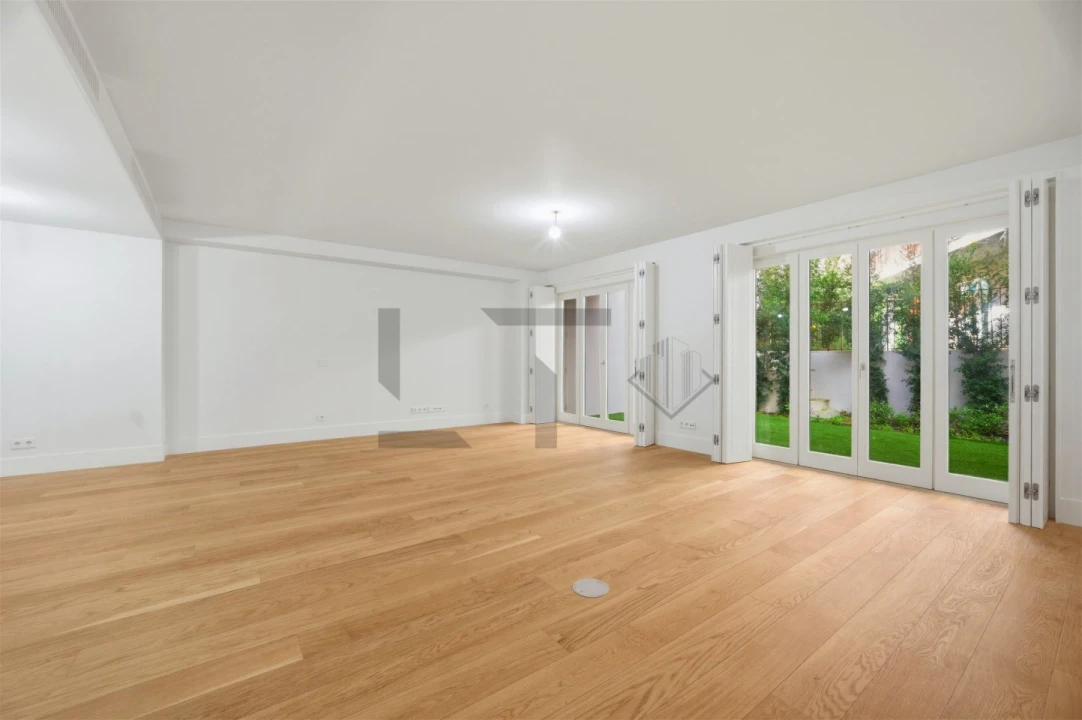 Apartamento T3 para Venda em Santo António Foto 6