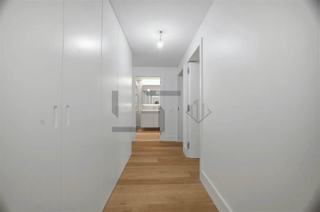 Apartamento T3 para Venda em Santo António Foto 9